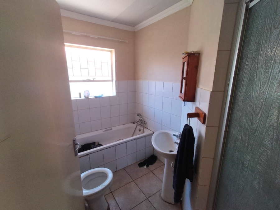 To Let 2 Bedroom Property for Rent in Fleurdal Free State